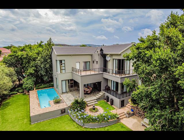 5 BEDROOM HOUSE FOR SALE IN SAFARI GARDENS